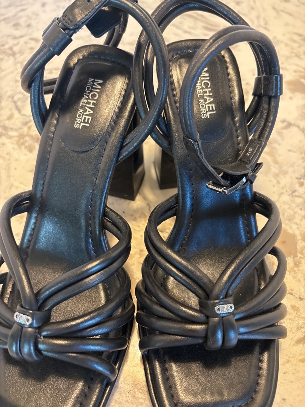 Michael Kors Black Leather Astra Sandals Knotted Straps Block Heel Sz 6 M - Picture 6 of 6